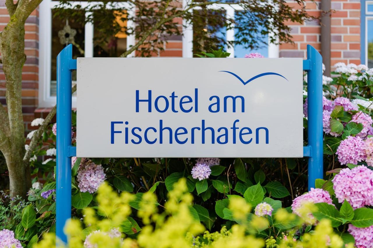 Hotel Am Fischerhafen Ditzum Exteriör bild
